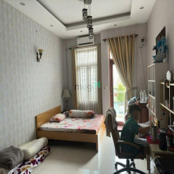 nhà 5 tầng mặt tiền đường bình giã