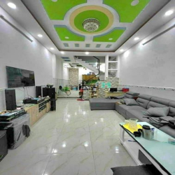 Nhà đẹp 2 tầng Hươn.g lộ 2 - hẻm ôtô  - ( 4x15m )
