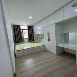 Nhà nguyên căn ngay Phố ẩm thực Phan Xích Long, BV Hoàn Mỹ
