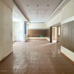 cho thuê nguyên căn MT Võ Thị Sáu, Quận 3 - DTSD: 900m2,200tr