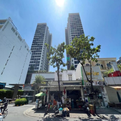 Em Nhi chuyên quận 2, bán toà nhà 8 tầng Quốc Hương 181m2 giá 68 tỷ