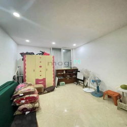 Bán Nhà Mặt Ngõ Kinh Doanh Phố Láng Dt32m2×5t, Giá 4.75Tỷ