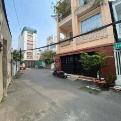 Chỉ 2 Tỷ35 - Dtsd 28.4m2 - 1PN - HXH Đỗ Cửa - Lê Quang Định P.11 BT