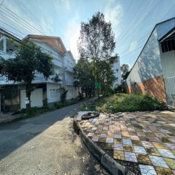 Nền góc mặt tiền Phan Trọng Tuệ KDC Diệu Hiền, Q.Cái Răng, Cần Thơ