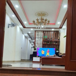 Bán nhà 4 lầu mặt tiền hẻm lớn 10m, Phường Tăng  Nhơn Phú  A, Quận 9