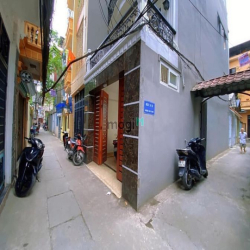 Bán nhà Võng Thị - Phường Bưởi - Diện Tích 50m2 xây 4 tầng - Mt 4m.