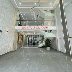 Nhà 4 lầu, 4PN,ngay ngã tư ga, Đường TL 26, DT:4.6x12m, hướng đông bắc