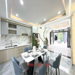 Nhà 4 lầu, 4PN,ngay ngã tư ga, Đường TL 26, DT:4.6x12m, hướng đông bắc