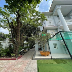 Cho thuê nhà Biệt Thự Nguyễn Văn Hưởng Quận 2