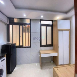 CCMN Cầu Giấy ô tô đỗ cửa lô góc 75m2 7 tầng 15PKK giá chỉ 12.5 tỷ