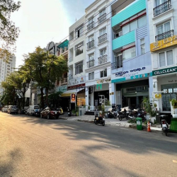 Nhà phố kinh doanh đường lớn khu Hưng Gia 5, Phú Mỹ Hưng giá thuê tốt