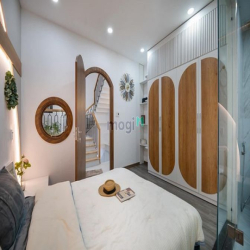 Cho thuê nhà đẹp 4 phòng ngủ Trần Cao Vân