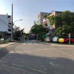 hiếm nhà bán: gò cát phú hữu - 3 tầng BTCT - oto đậu cửa - chỉ 5,x tỉ