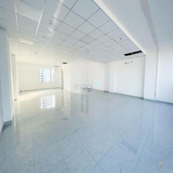 CHO THUÊ Tòa Nhà 1.900 m² -MT Huỳnh Tịnh Của, Quận 3 -10mx22m-1H 7L ST