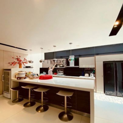 Bán Nhà Phố Nguyễn Hoàng Quận 2, DT 140m2 giá 36 tỷ, SHR alo e Nhi ạ