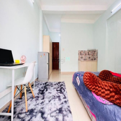 CHDV full nội thất gần Đầm Sen