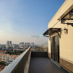 Cho thuê căn hộ penthouse Garden Court 4PN, 4WC, 257m2 đường Tôn Dật T