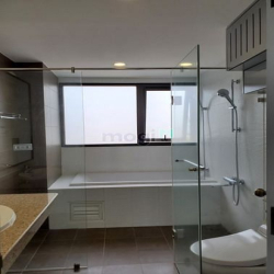 Cho thuê căn hộ penthouse Garden Court 4PN, 4WC, 257m2 đường Tôn Dật T