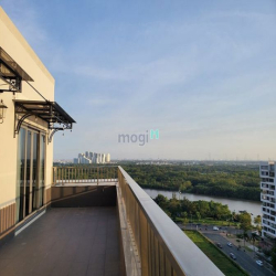 Cho thuê căn hộ penthouse Garden Court 4PN, 4WC, 257m2 đường Tôn Dật T