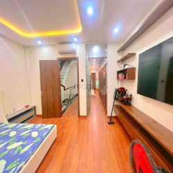 Nhà đẹp Mê Mẩn 5 tầng 5m x 18m = 7 tỷ x Trần Thị Hè Quận 12 TPHCM