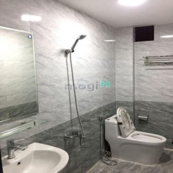 Bán gấp CH tập thể đường sắt - 629 Kim Mã giá 2.2 tỷ, 80m2. NT đẹp