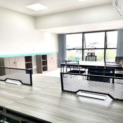 Cho thuê văn phòng có sẵn bàn ghế nội thất trung tâm Quận 2