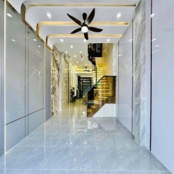 SIÊU HỜI! Bán nhà riêng 3 66m2 chỉ 3,28 tỷ tại Đường Bạch đằng SHR