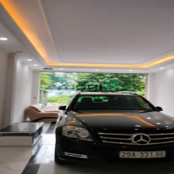 Chính chủ nhờ bán gấp nhà đẹp 6 tầng thang máy đường Phạm Văn Đồng