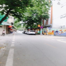 Phố cổ, Bán nhà mặt phố Châu Long, Ba Đình, 102M,MẶT TIỀN 5,5M,39 tỷ