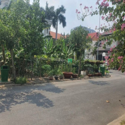 Bán đất Eden Nguyễn Văn Hưởng Thảo Điền Quận 2 Góc 3 mặt tiền 308m2