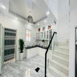 Bán nhà đường Cao Thắng, Quận 10, 4 Tầng, 4x14m, nhỉnh 12 tỷ