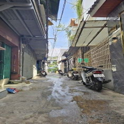 Hh1% Bán nhà 3pn mới đ.lạc long quân p3 Q11