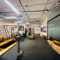 Cho thuê văn phòng shophouse 1 trệt -2 lầu- 85 triệu -250m2