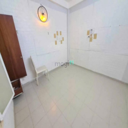 Bán Nhà Tân Bình - Ngay Hội Chợ - HXH Thông - Sát Mặt Tiền.