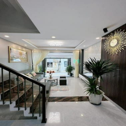 Cần bán gấp nhà Phan Đăng Lưu, Phú Nhuận, 55m2, giá 3tỷ200,SHR