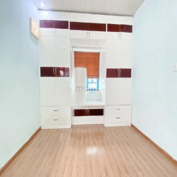 Nhà Đẹp 2 Tầng, 35m2 (3.5m x 10m), ngay Hàng Xanh giáp Q1, chỉ 4.35 tỷ