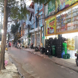 Bán nhà mặt tiền kinh doanh chợ Phước Bình, Q9, 180m2, ngang 8m, 12PN.