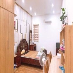 Bán nhà F12 Tân Bình 5m x 28m, 4 tầng BTCT chỉ 13 tỷ thương lượng