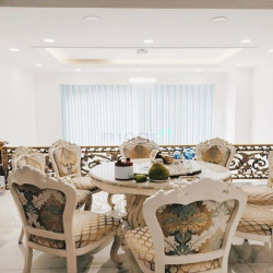 Nhà đẹp HXH, Cầm Bá Thước, PN, 5 tầng full NT, 4PN, 5.2m*15m, 17,9 tỷ.