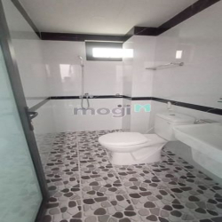 Bán nhà 4 tầng ngõ 89 Lạc Long Quân 42m - Giá 4.98 tỷ  tặng full đồ