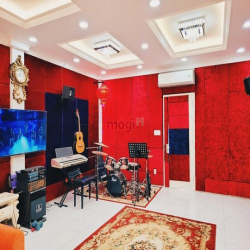 Nhà đẹp HXH, Cầm Bá Thước, PN, 5 tầng full NT, 4PN, 5.2m*15m, 17,9 tỷ.