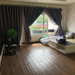 Bán nhà hẻm 6m lạc long quân quận 11 80m2 5 tầng nhỉnh 9 tỷ.TL