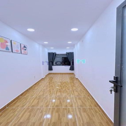 ✔️  Bán nhà ngay Ngã Tư Hàng Xanh Bình Thạnh - 13m2 - 3 tầng - 1.85 tỷ