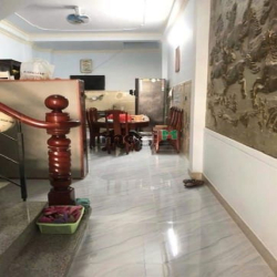 Bán Nhà Đường D5 ( Ngay Đại Học Ngoại Thương ) 80m2, P25, Chỉ 16,8 Tỷ