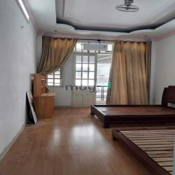 Bán Nhà Đường D5 ( Ngay Đại Học Ngoại Thương ) 80m2, P25, Chỉ 16,8 Tỷ