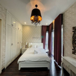 Cho Thuê Biệt Thự Đơn lập , Hồ Bơi , Nam Thông 1 Pmh ,Q7 hcm