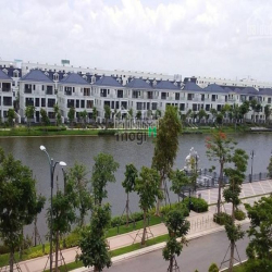 Bán biệt thự đẹp View Sông - Quận 2. DT: 14x16. Trệt 2 lầu. Giá: 35 tỷ