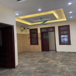 Đầu tư-ôtô tránh vỉa hè KD-2 thoáng , Đống Đa. 75m 5T MT5m giá 20.2 tỷ