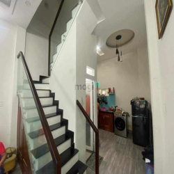 Bán Nhà Gần Đường Phạm Văn Đồng Trệt 2 Lầu 4PN Kiên Cố 3,6 Tỷ TL Nhẹ