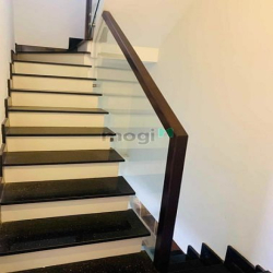 Bán Nhà Gần Đường Phạm Văn Đồng Trệt 2 Lầu 4PN Kiên Cố 3,6 Tỷ TL Nhẹ
